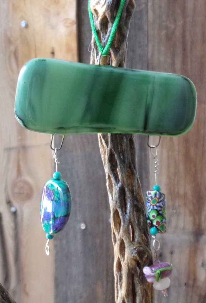 Glass window ornament with glass beads